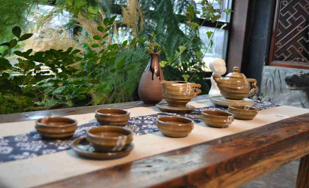 大宋定窑设计的土定酱釉茶具套装，非常具有复古风.jpg