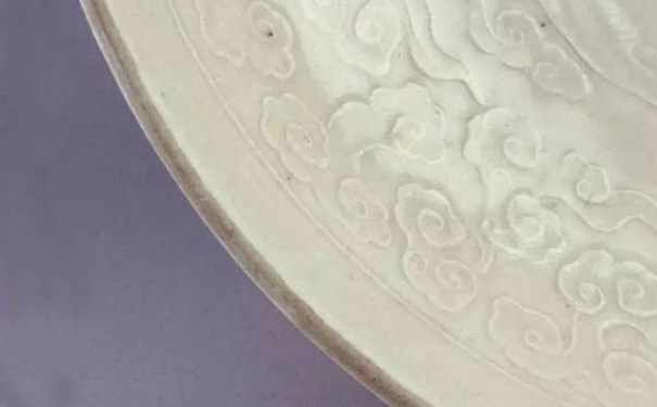 宋代定窑瓷器的鉴别，有以下几个绝招_大宋定窑