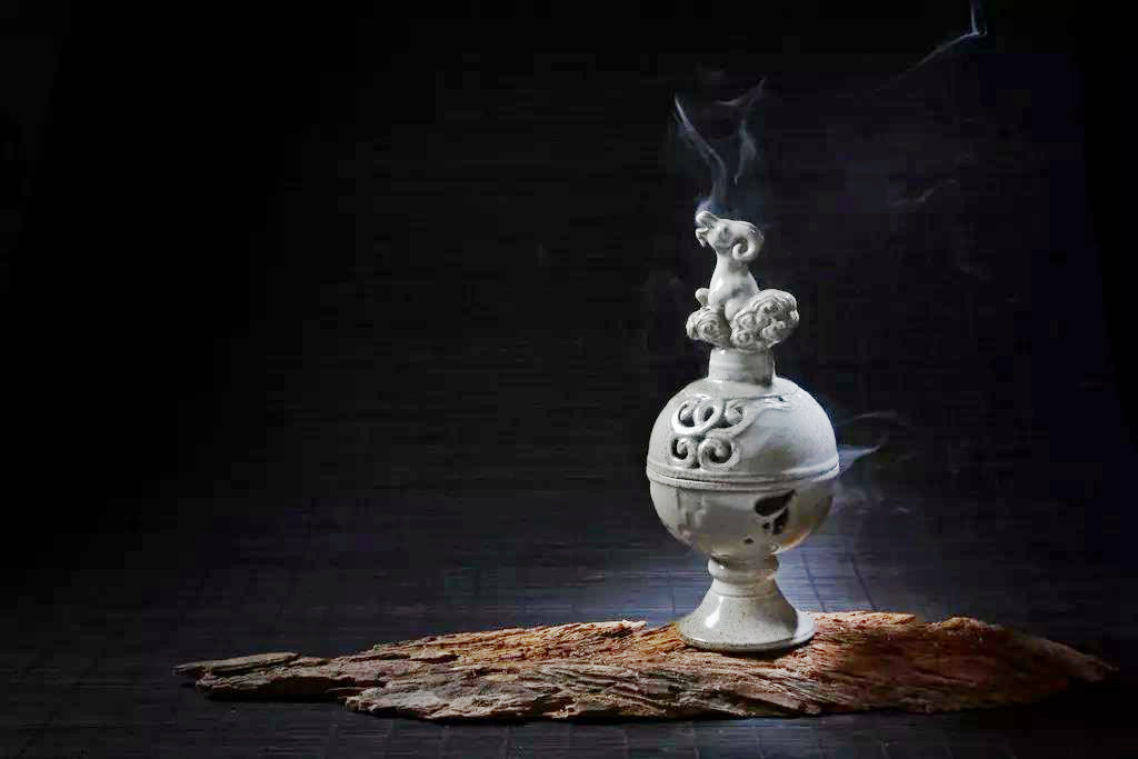 粗瓷香炉-大宋定窑十二生肖香炉之龙